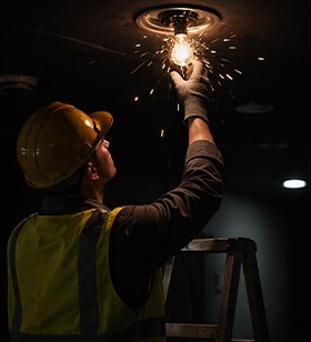 LightBulbChangingService